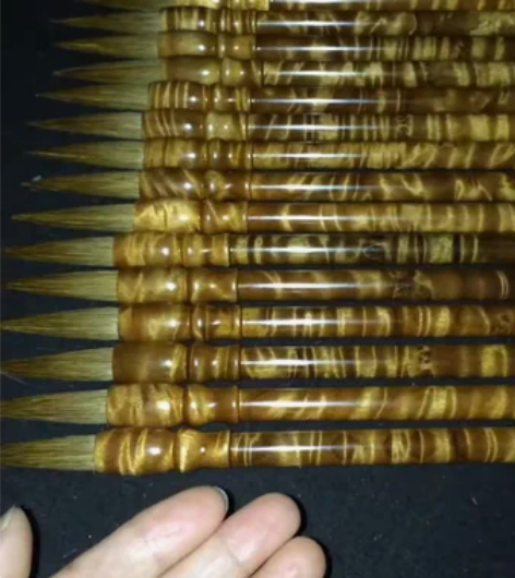 金丝楠木一体精品满龙胆水波纹毛笔 整木车制...