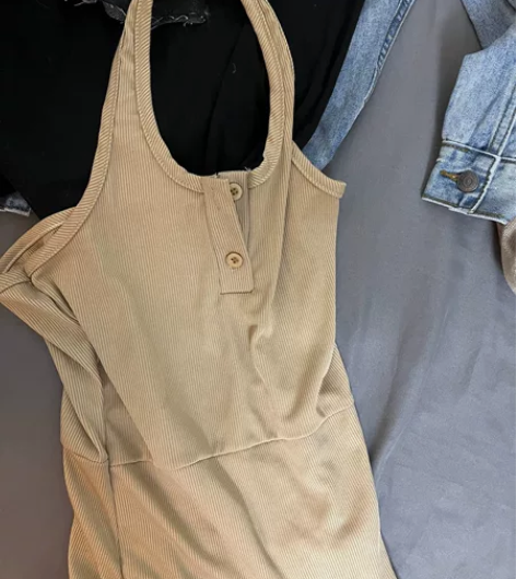 2022夏季新款纯欲性感挂脖露背背心连衣裙...