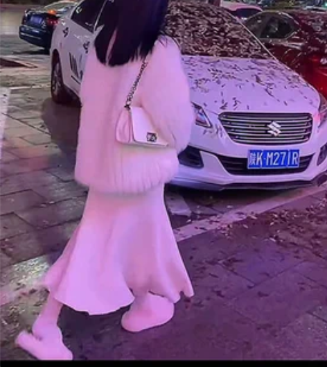 出视频里的鱼尾裙 有吊牌 实体店99买的 ...