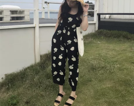 春装2019款女韩版复古九分碎花背带裤宽松...