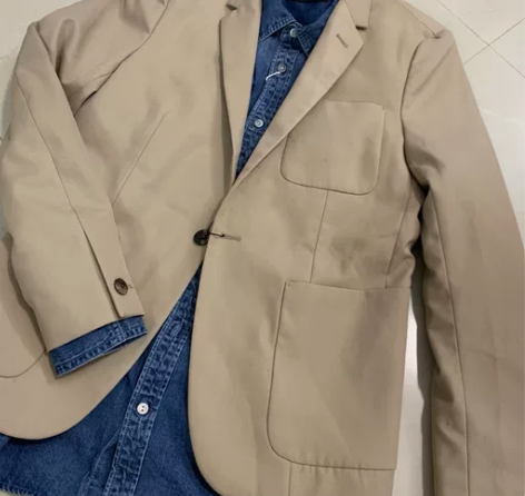 initial 卡其色男西装 03码 11...