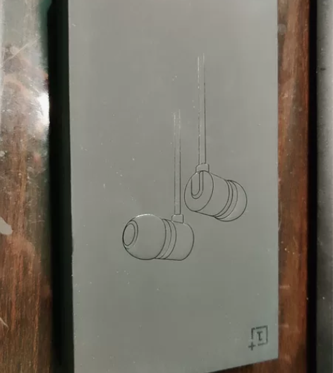 一加银耳2t耳机（黑色） 0使用、全新，平...