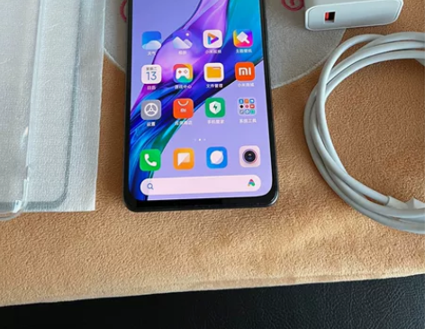 98新 无划痕！红米k40，墨羽，8+12...