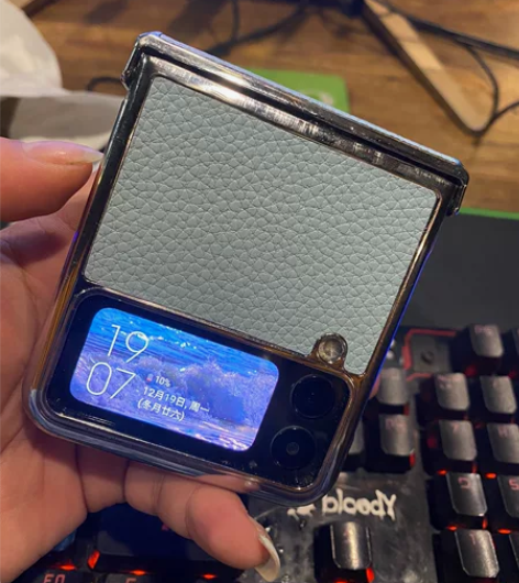 自用三星Galaxy  Z  Flip3 ...