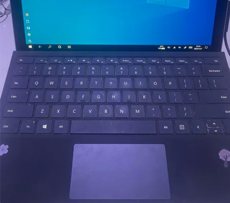 微软Surface Pro笔记本电脑，i5...