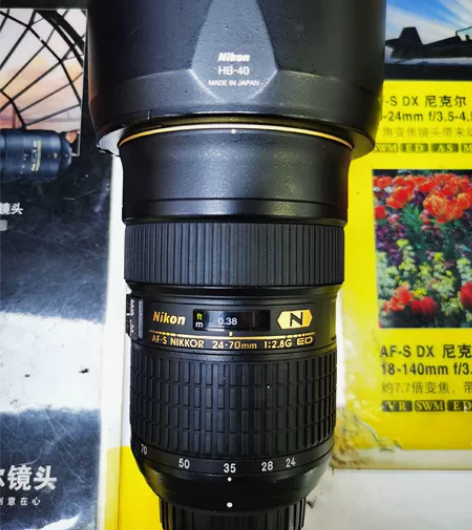 尼康24-70/2.8G大三元变焦镜头，成...