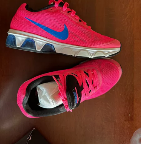 耐克Nike女运动鞋,购于商场专柜,38码...