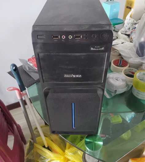 出售电脑机箱 升级换下来的，i3 2100...