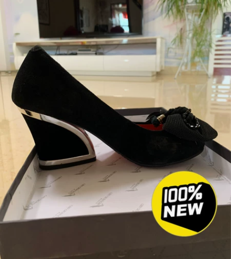 粗跟浅口鞋装饰 入手渠道 实体店200多买...