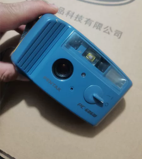 包邮出售图片上的一个宾得相机，测试没有反应...