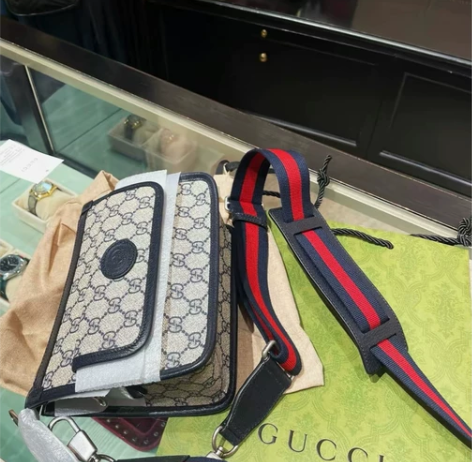 正品GUCCI古驰饰互扣式双G迷你手袋肩背...