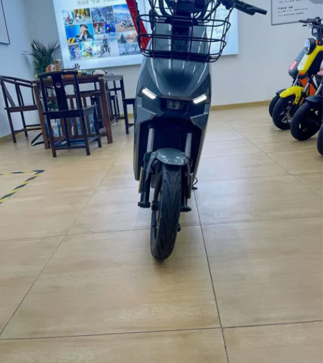 小牛电动新国标智能锂电电动自行车F070，...