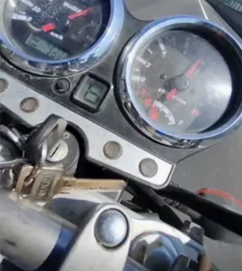 豪爵铃木150摩托车有需要的联系我。离报废...