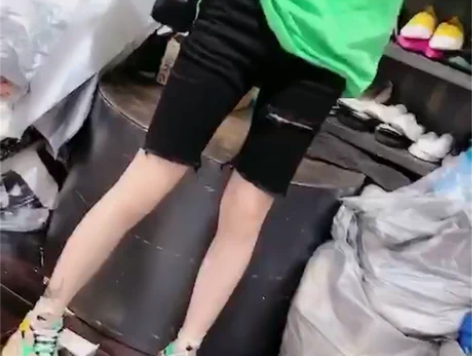 杨幂明星同款黑色牛仔短裤女夏季新款高腰直筒...