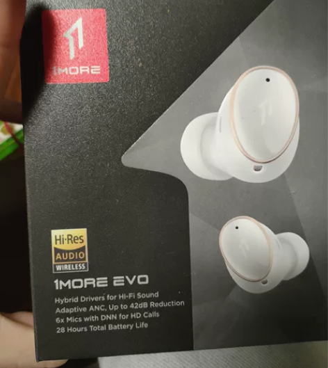 万魔evo 95新开降噪左耳会有点底噪不开...