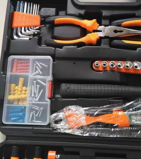 闲置 82件套德国欧莱德家用多功能手动五金...