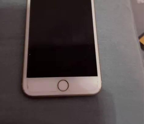 苹果8plus，64g的没错，换过电池，其...