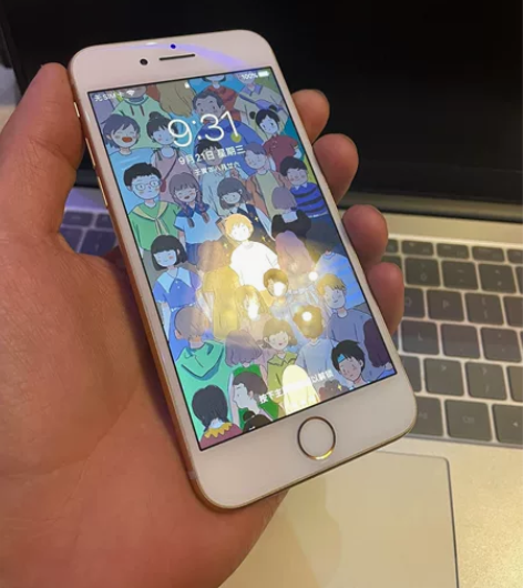 苹果8 国行128g 自定义8成新  除屏...