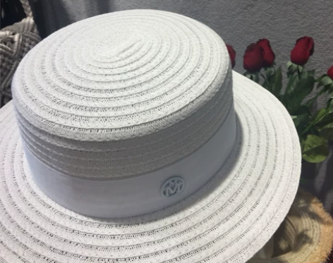 新款MONA同款白色草帽子M字母透气遮阳度...