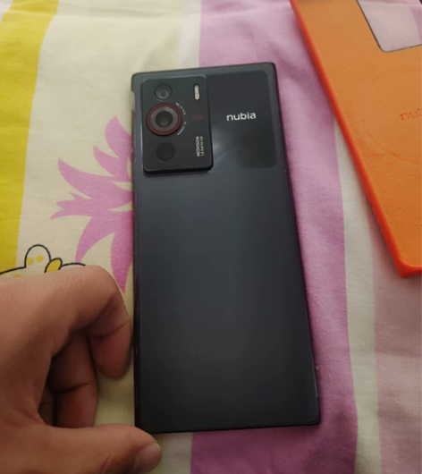 个人自用努比亚z40pro    顶配16...