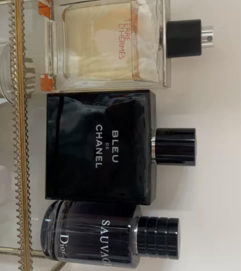 出100ml蔚蓝香水，只用了十分之一，出迪...