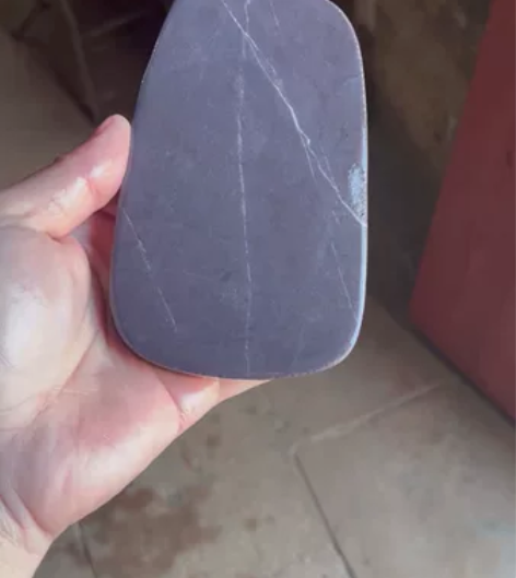 精品端砚，(大西洞老坑)，石品有，天青，金...