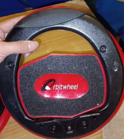 风火轮，免充气PU静音分体式轨迹轮滑，代步...