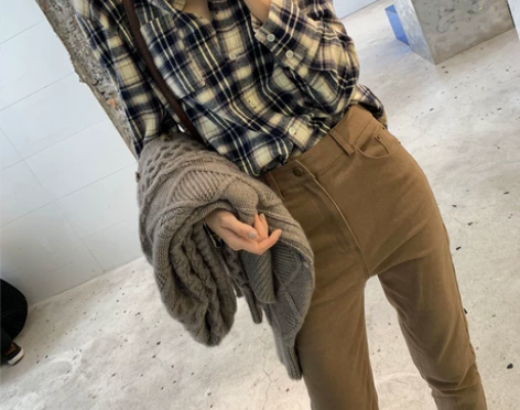 CYAN 高腰显瘦显高直筒修身牛仔裤女20...