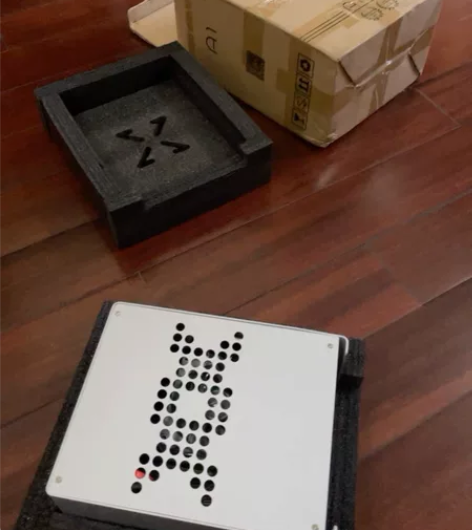 小喆A1机箱 同样超新 包装还在 带显卡延...