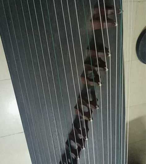 京东上购买的寻音古筝,九成新,闲置 ,半价...