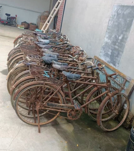 70–80年代自行车。95成新,大金鹿,小...