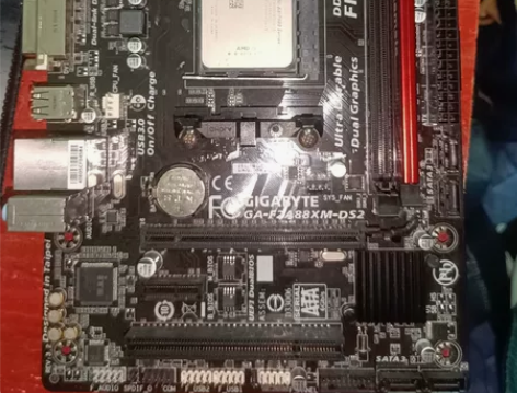 技嘉主板 amd的U金士顿8g的条价格先私...