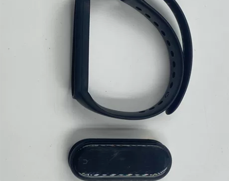 小米手环5 系列 该手环明显使用磨损，屏幕...