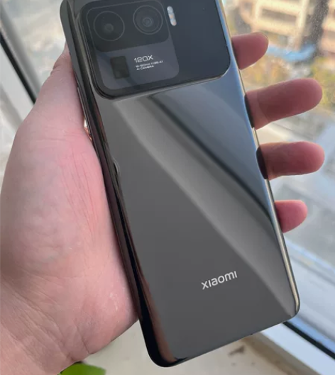 小米11ultra，99成新，今年四月份购...