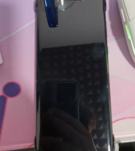昆仑破晓，买了以后没有使用过，用小米习惯了...