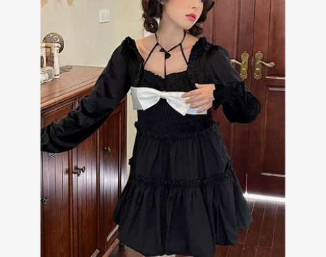 柏林野兔《偷月亮》复古日系丝绒拼接方领蓬蓬...