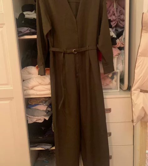 日本制 基本全新 咖色连体裤 可收腰 里面...