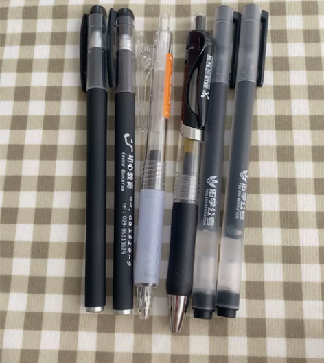 闲置黑色中性笔,都是新的没用过,6支5元,...