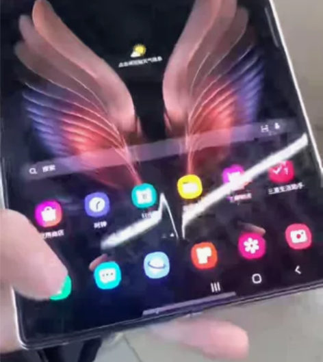 三星w2021国行大内存有点折痕和小老化可...