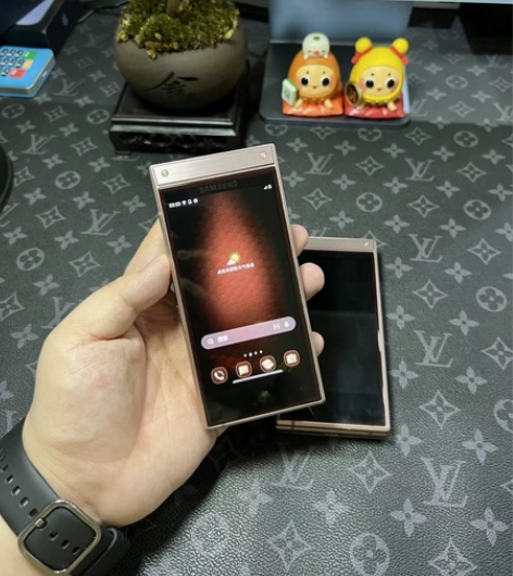 三星W2019   心系天下  睿金版6G...