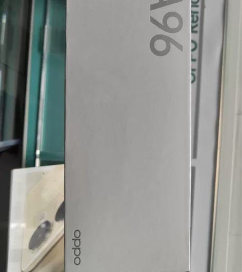 OPPO a96（8+256）的全新机子，...