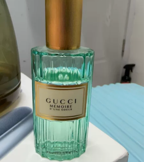 图一Gucci香水去年10月生日朋友送的,...