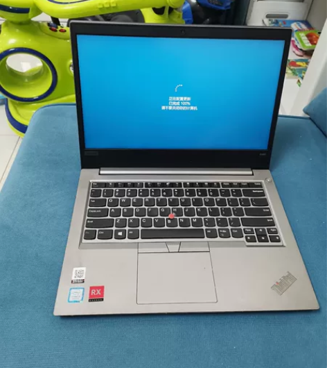 ThinkPad E480外观十分新，八代...