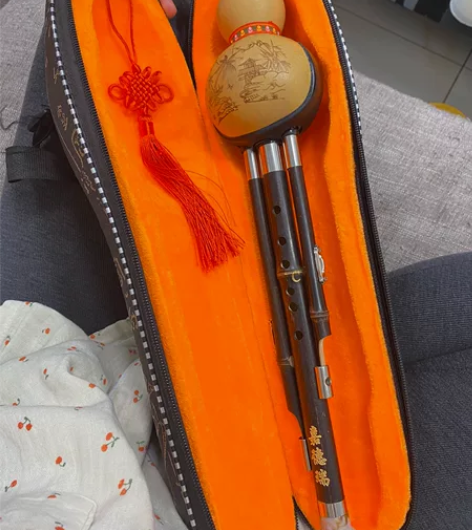 学生用葫芦丝，八成新，无损，送教材，90入...