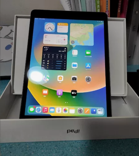 闲置出颜色也好看个人闲置女生自用iPad2...
