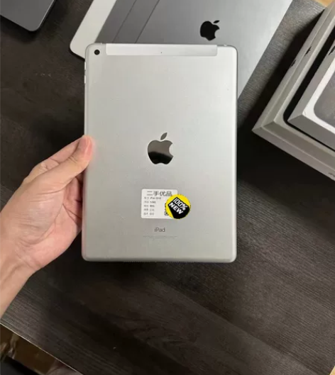 个人女生iPad  2018款  128G...
