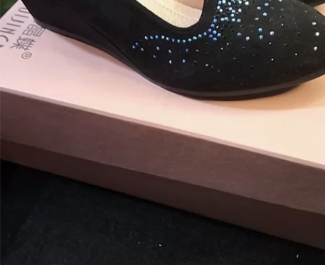 16.8全新包邮女士高跟单鞋，36.37....