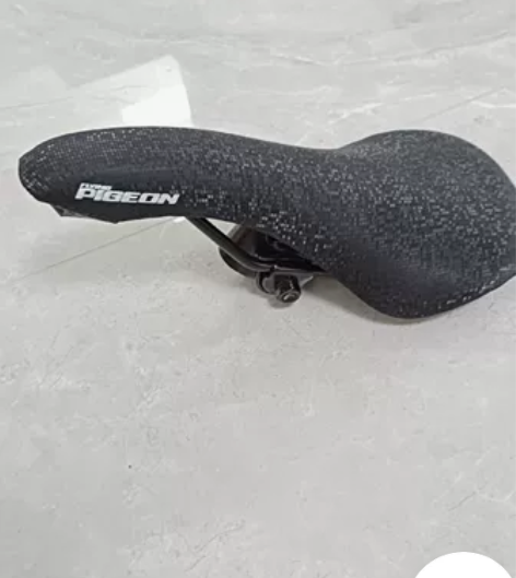飞鸽公路车原装坐垫，几乎全新，刚买的单车。...