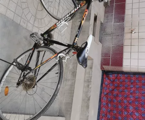美利达公路赛成色不错，全原装有喜欢联系 感...