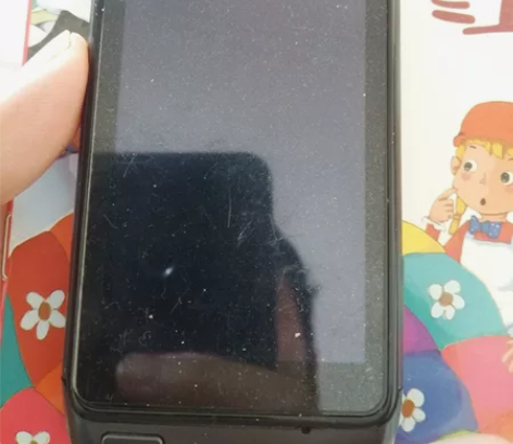 诺基亚N8，能开机，当配件卖 感兴趣的话点...